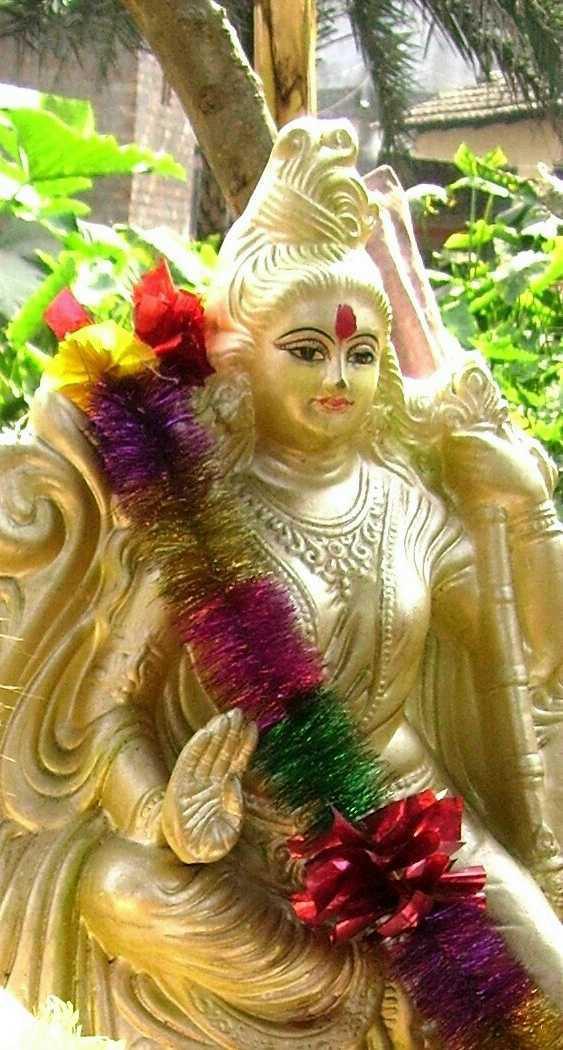 Abhaya Mudra أبديا-مودرا Abhaya Mudra أبديا-مودرا