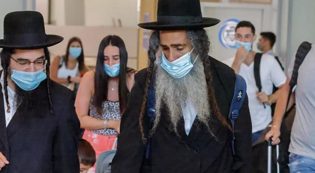 يهود عائدون من زيارة دينية على حدود أوكرانيا يحملون الحكومة مسؤولية معاناتهم يهود عائدون من زيارة دينية على حدود أوكرانيا يحملون الحكومة مسؤولية معاناتهم