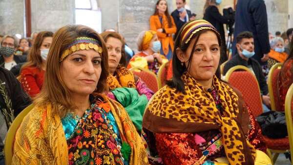 نشرة خاصة بزيارة البابا فرانسيس للعراق