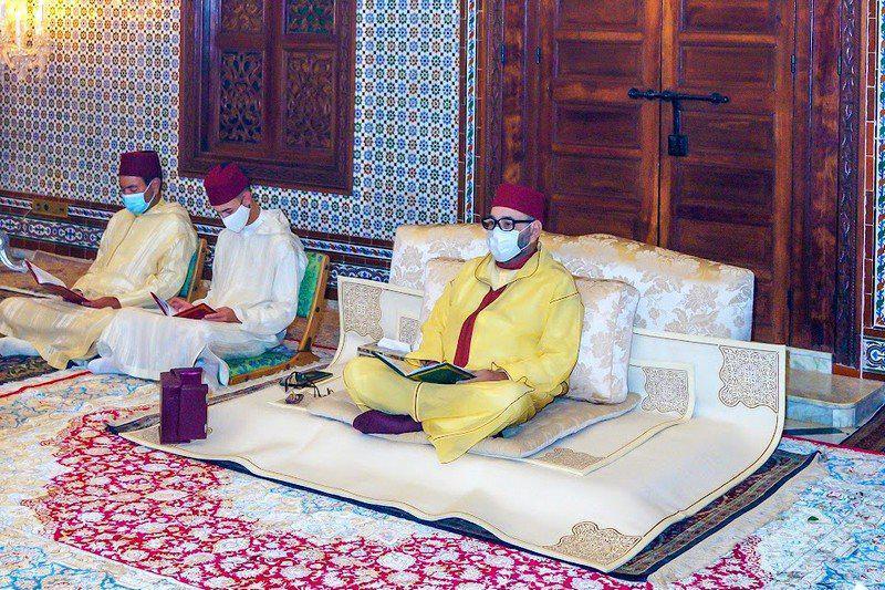 العاهل المغربي، أمير المؤمنين يحيي ليلة المولد النبوي الشريف