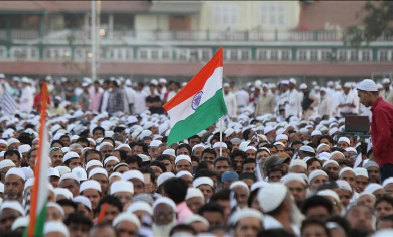  مسلمون يواجهون تهديدات بسبب نقص أماكن للصلاة في الهند