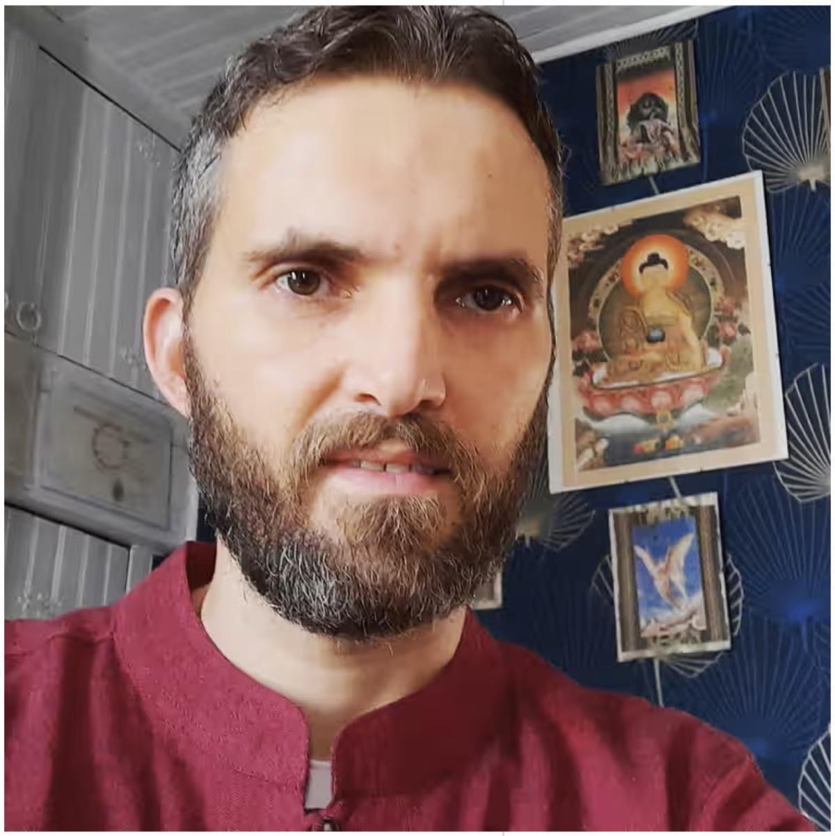 مسيرة إمام مثلي: قراءة في كتاب "القرآن والجسد" مسيرة إمام مثلي: قراءة في كتاب "القرآن والجسد"