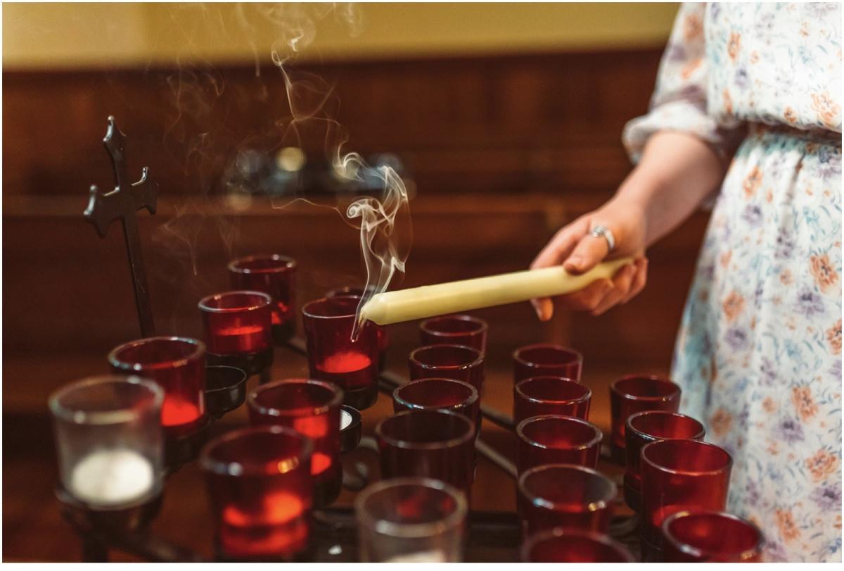 تحول روحي في أمريكا: عندما يبحث الشباب عن الإيمان خارج المؤسسات الدينية تحول روحي في أمريكا: عندما يبحث الشباب عن الإيمان خارج المؤسسات الدينية