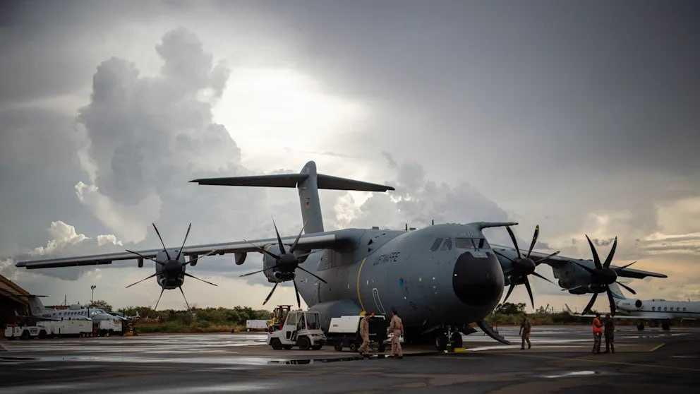 امرأة ألمانية اعتقلت ورُحِّلت إلى سوريا بتهمة الإرهاب - ربَّت أربعة أطفال بروح داعش وتزوجت من مسلحين اثنين امرأة ألمانية اعتقلت ورُحِّلت إلى سوريا بتهمة الإرهاب - ربَّت أربعة أطفال بروح داعش وتزوجت من مسلحين اثنين