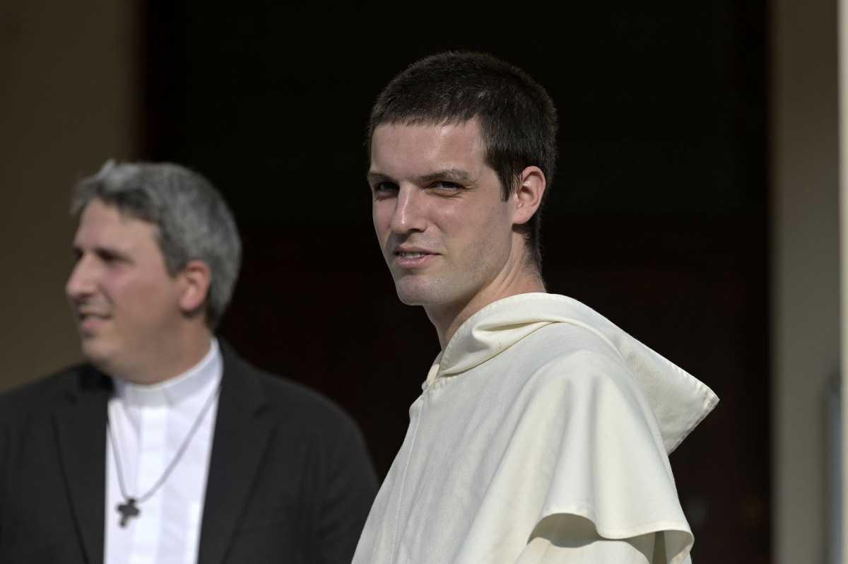 مسيرة بين الأديان في فيلوربان: المسلمون واليهود والمسيحيون يتحدون ضد الكراهية مسيرة بين الأديان في فيلوربان: المسلمون واليهود والمسيحيون يتحدون ضد الكراهية