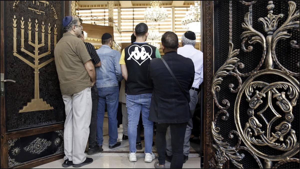 الأقليات الدينية في إيران... "كبش فداء" لنظام مأزوم بعد وقف إطلاق النار مع إسرائيل