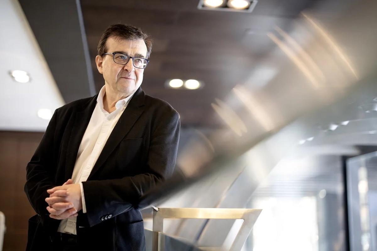 « المجنون بالله في أقصى العالم » « المجنون بالله في أقصى العالم »