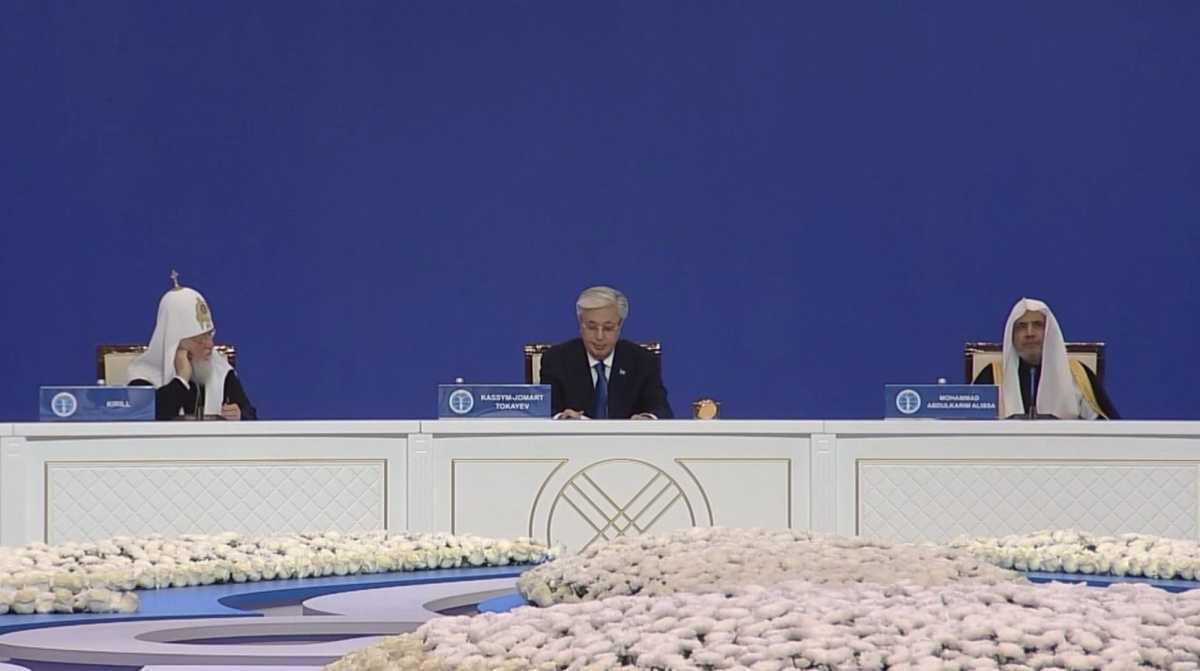  آستانا تجمع قادة الأديان في نداء عالمي للسلام