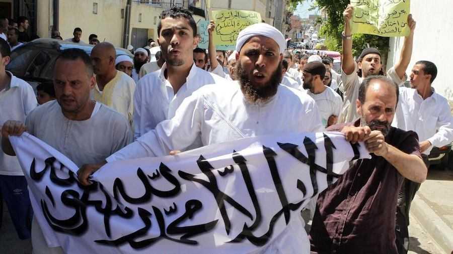 تحول الإسلام السياسي في الجزائر: من المواجهة العسكرية إلى الهيمنة الثقافية