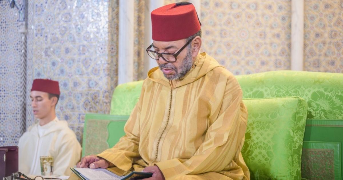 الملك محمد السادس يترأس أمسية دينية ترحماً على روح الملك الراحل الحسن الثاني الملك محمد السادس يترأس أمسية دينية ترحماً على روح الملك الراحل الحسن الثاني