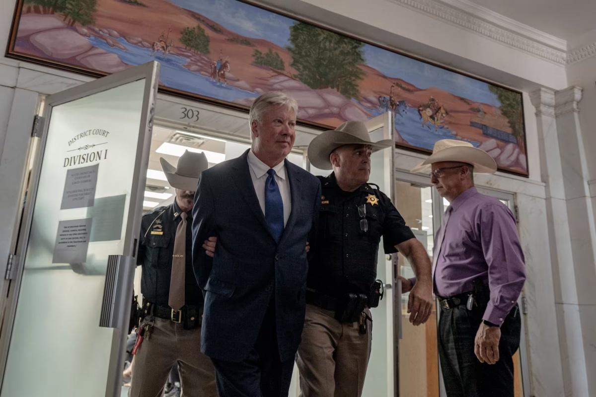 إدانة مؤسس كنيسة أمريكية كبرى في قضية اعتداء جنسي على قاصر إدانة مؤسس كنيسة أمريكية كبرى في قضية اعتداء جنسي على قاصر