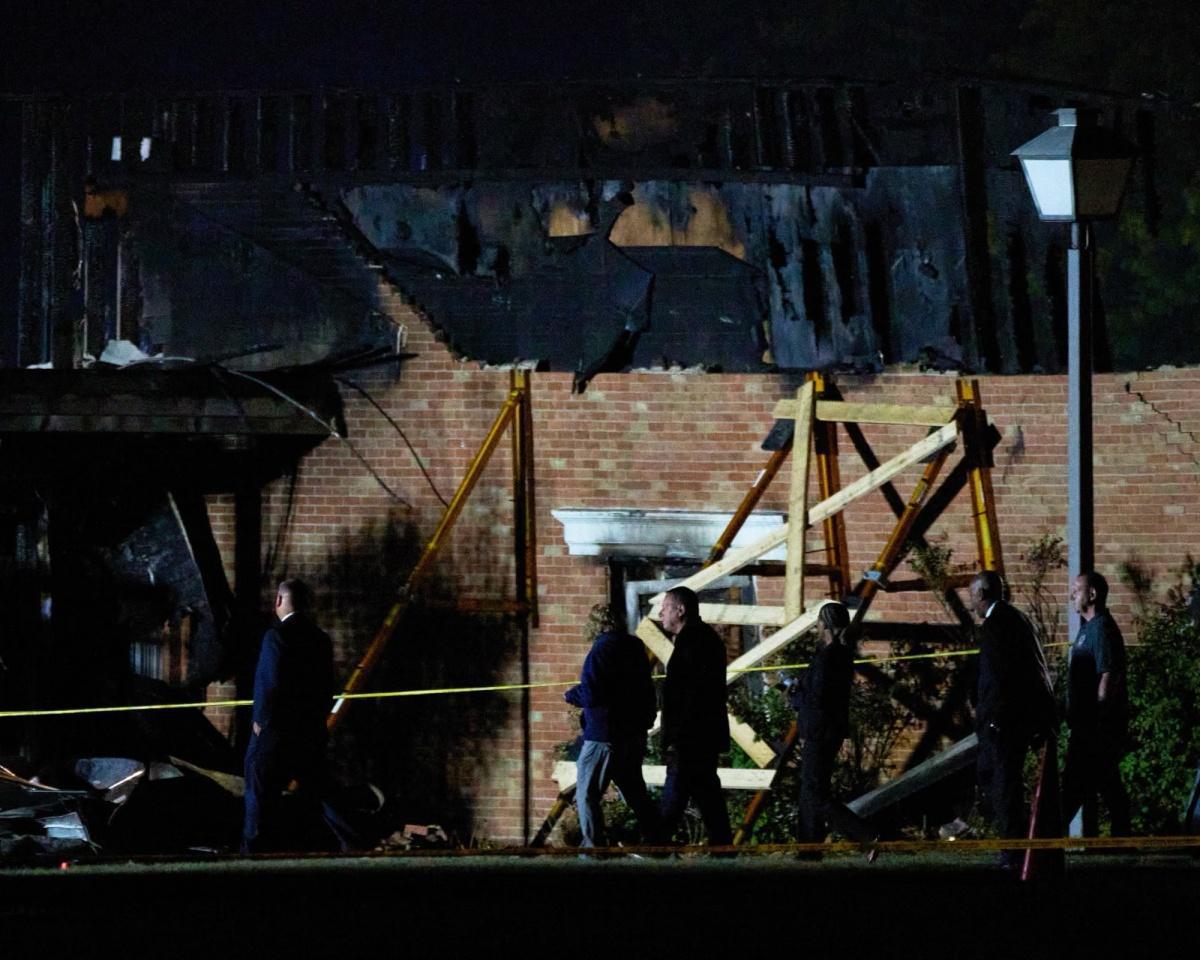 امرأة تروي لحظات مواجهتها مع مسلح كنيسة ميشيغان: "تركني على قيد الحياة" امرأة تروي لحظات مواجهتها مع مسلح كنيسة ميشيغان: "تركني على قيد الحياة"