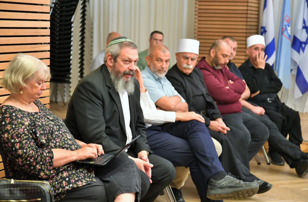 مؤرّخ إسرائيلي يحوّل الدين إلى قوة لبناء السلام في المدن الأكثر انقساماً