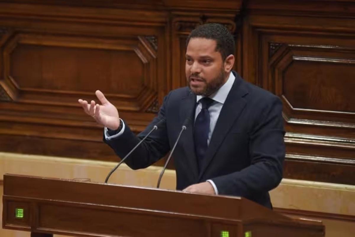 المغرب والإسلام في صدارة قضية تغريدة تحريضية لزعيم "فوكس" بكتالونيا وإغلاق الملف التأديبي المغرب والإسلام في صدارة قضية تغريدة تحريضية لزعيم "فوكس" بكتالونيا وإغلاق الملف التأديبي