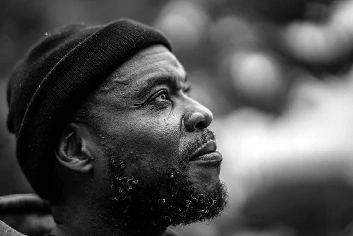 عمر حكيم داي: نموذج المسلم السخي في المجتمع الأمريكي ونضاله من أجل العدالة الاجتماعية بلوس أنجلوس