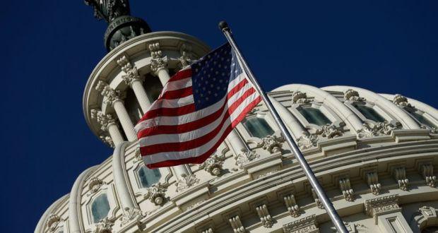 الدين والسلطة في أمريكا المعاصرة: صعود الثيوقراطية الشعبوية وتأثيرها على المجتمع الدين والسلطة في أمريكا المعاصرة: صعود الثيوقراطية الشعبوية وتأثيرها على المجتمع