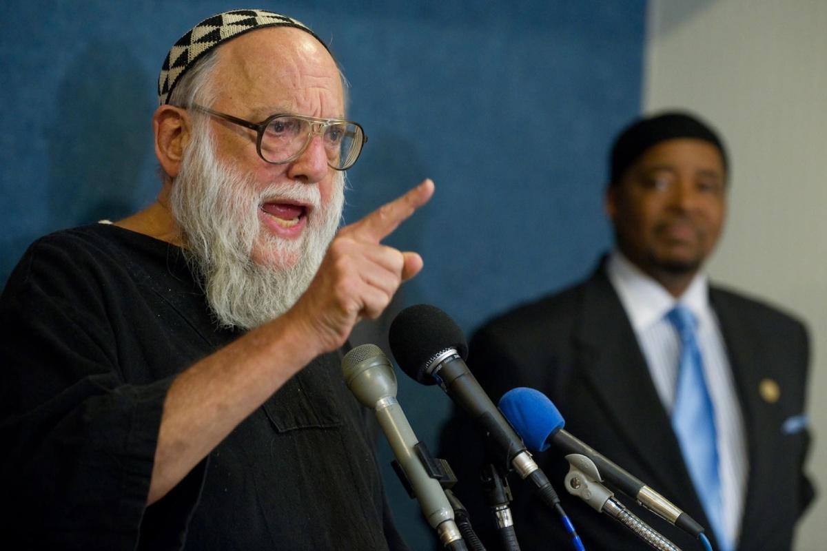 وفاة آرثر واسكو: رائد الحركة اليهودية للعدالة الاجتماعية في أمريكا وفاة آرثر واسكو: رائد الحركة اليهودية للعدالة الاجتماعية في أمريكا