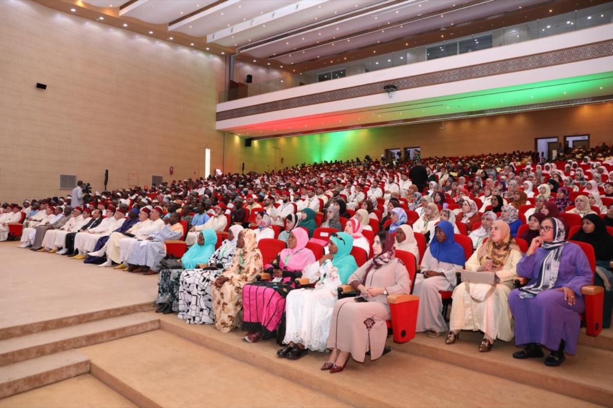 مسابقة محمد السادس للحديث تجمع شباب إفريقيا من 48 دولة مسابقة محمد السادس للحديث تجمع شباب إفريقيا من 48 دولة