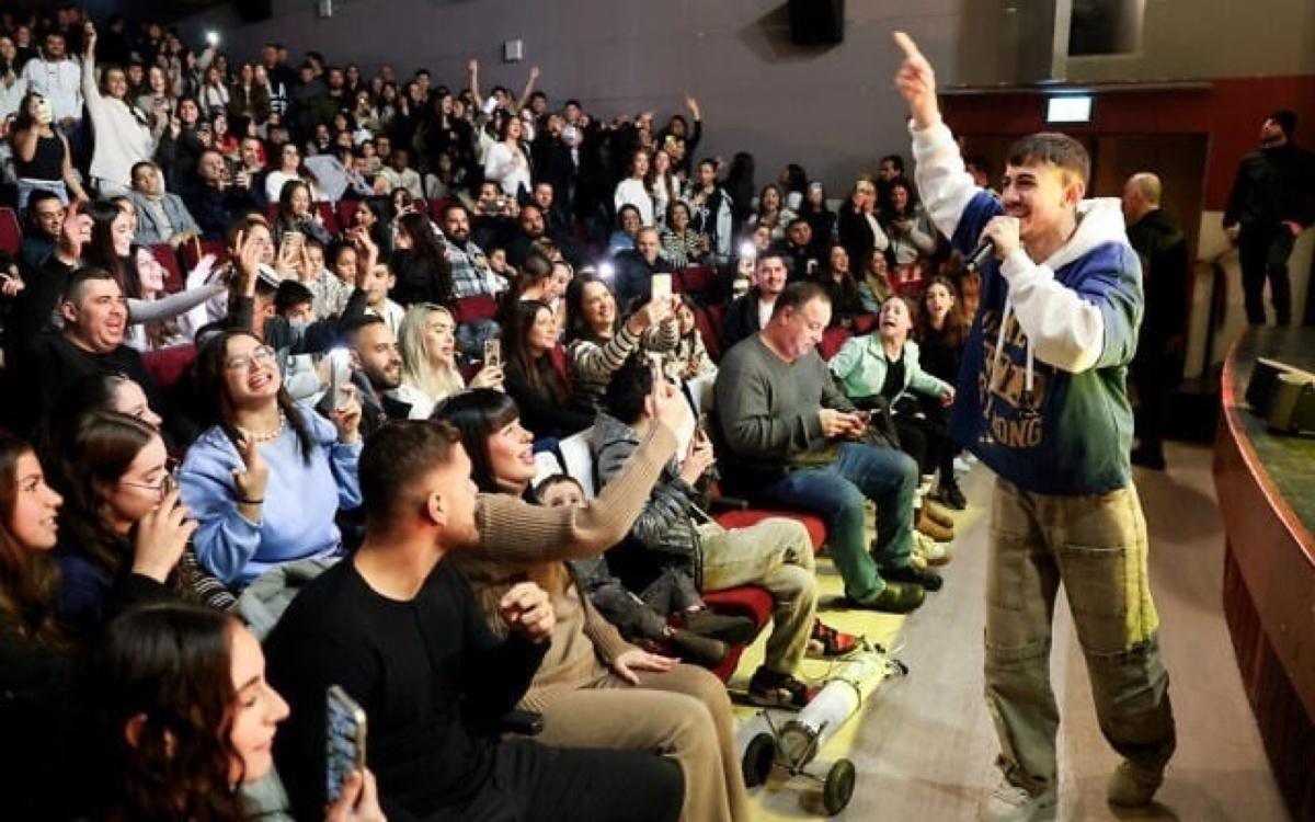 شباب إسرائيل يقتربون من التقاليد بعد 7 أكتوبر 