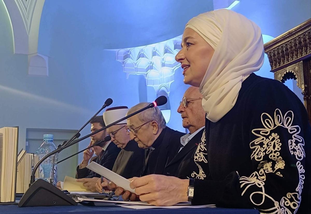 سراييفو تطلق النسخة الإنجليزية لكتاب "التاريخ المشترك والتعايش اليومي بين اليهود والمسلمين في البوسنة والهرسك" سراييفو تطلق النسخة الإنجليزية لكتاب "التاريخ المشترك والتعايش اليومي بين اليهود والمسلمين في البوسنة والهرسك"