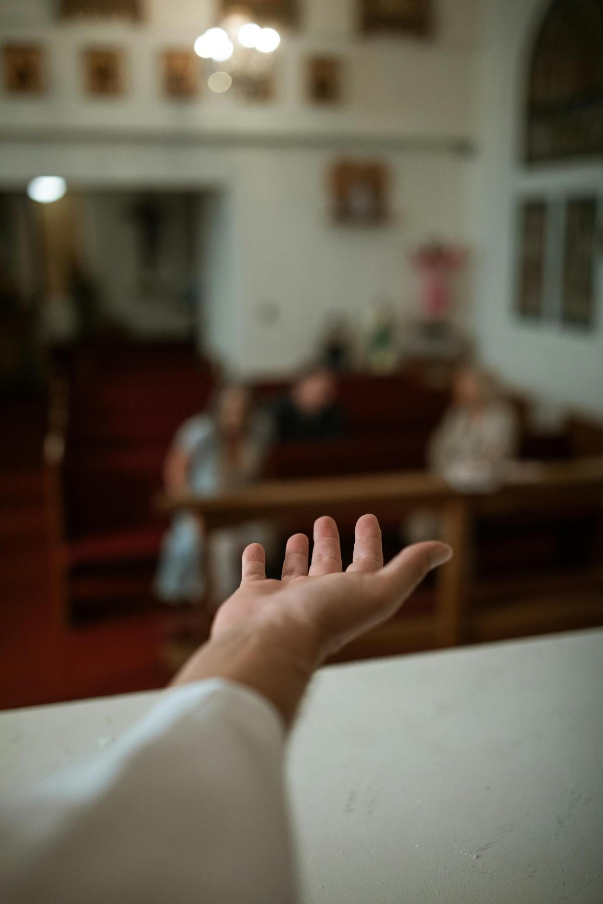 بحث. كيف تؤثر "المغفرة الإلهية" على الاعتذار؟