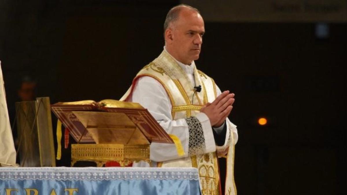 الانقسام يشتدّ بين روما وإيكون: لماذا يصرّ أتباع لوفافر على رسامة أساقفة جدد رغم تهديد ليون الرابع عشر بالحرمان؟ 