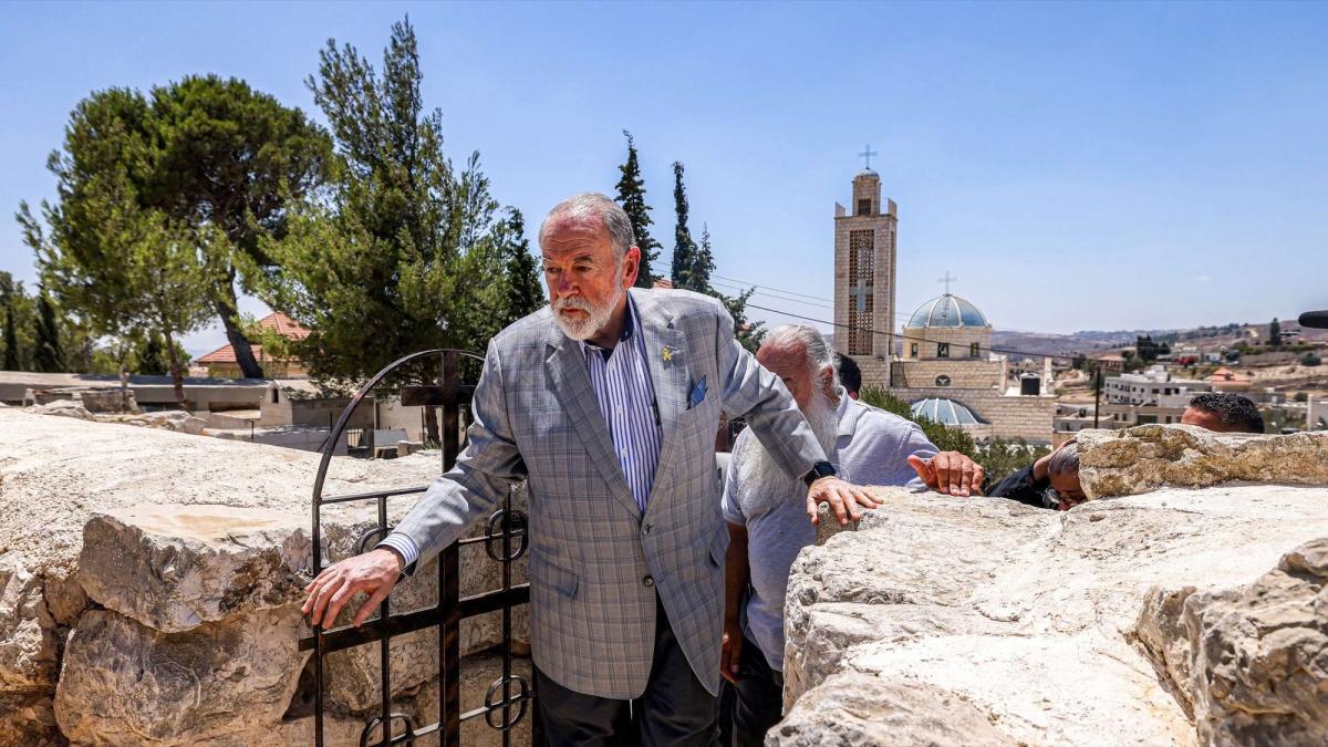 سجال لاهوتي سياسي جديد حول «حق توراتي» لإسرائيل في الشرق الأوسط سجال لاهوتي سياسي جديد حول «حق توراتي» لإسرائيل في الشرق الأوسط