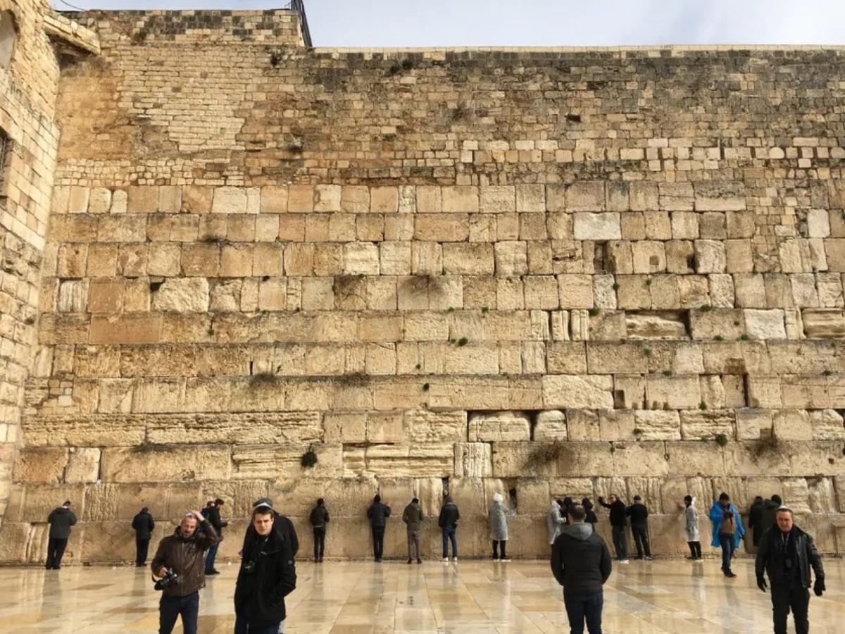 الكنيست الإسرائيلي يبحث إلغاء مساحة الصلاة المختلطة عند حائط المبكى