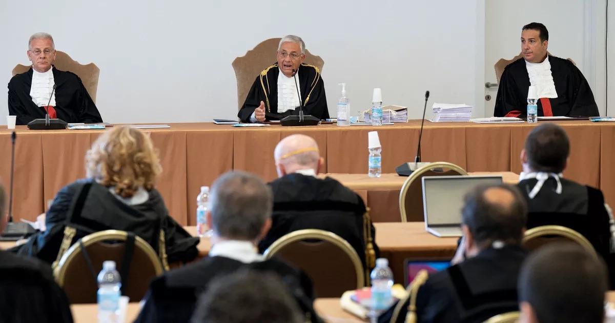 محاكمة جديدة لكاردينال في قلب فضيحة مالية بالفاتيكان