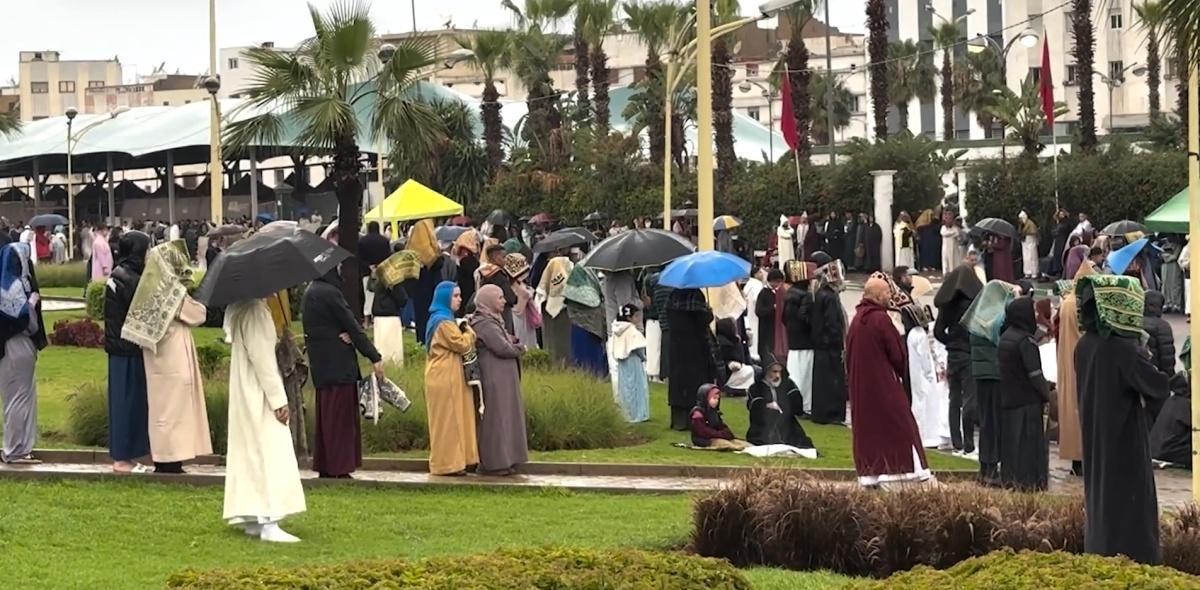 طقوس عيد الفطر تحت المطر في الدار البيضاء