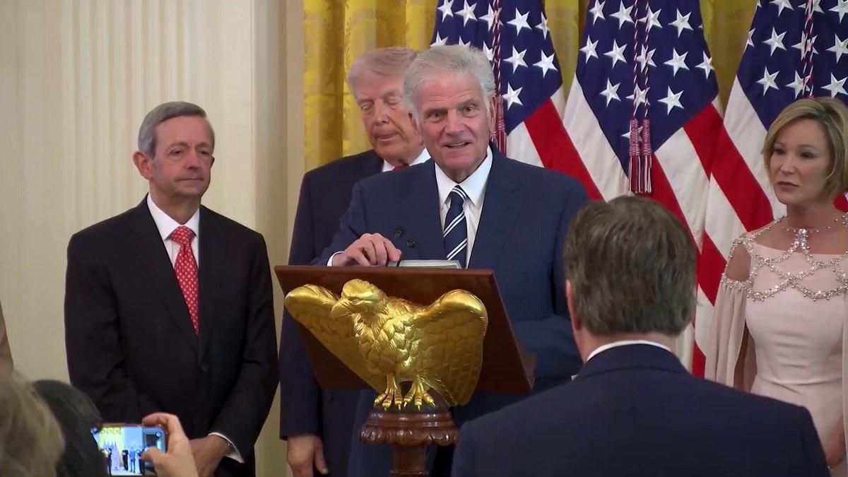 تصعيد لاهوتي في خطاب فرانكلين غراهام عن إيران وترامب تصعيد لاهوتي في خطاب فرانكلين غراهام عن إيران وترامب