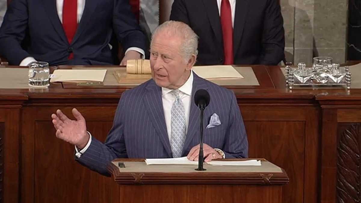 الملك تشارلز يشدد في الكونغرس على دور الإيمان الملك تشارلز يشدد في الكونغرس على دور الإيمان