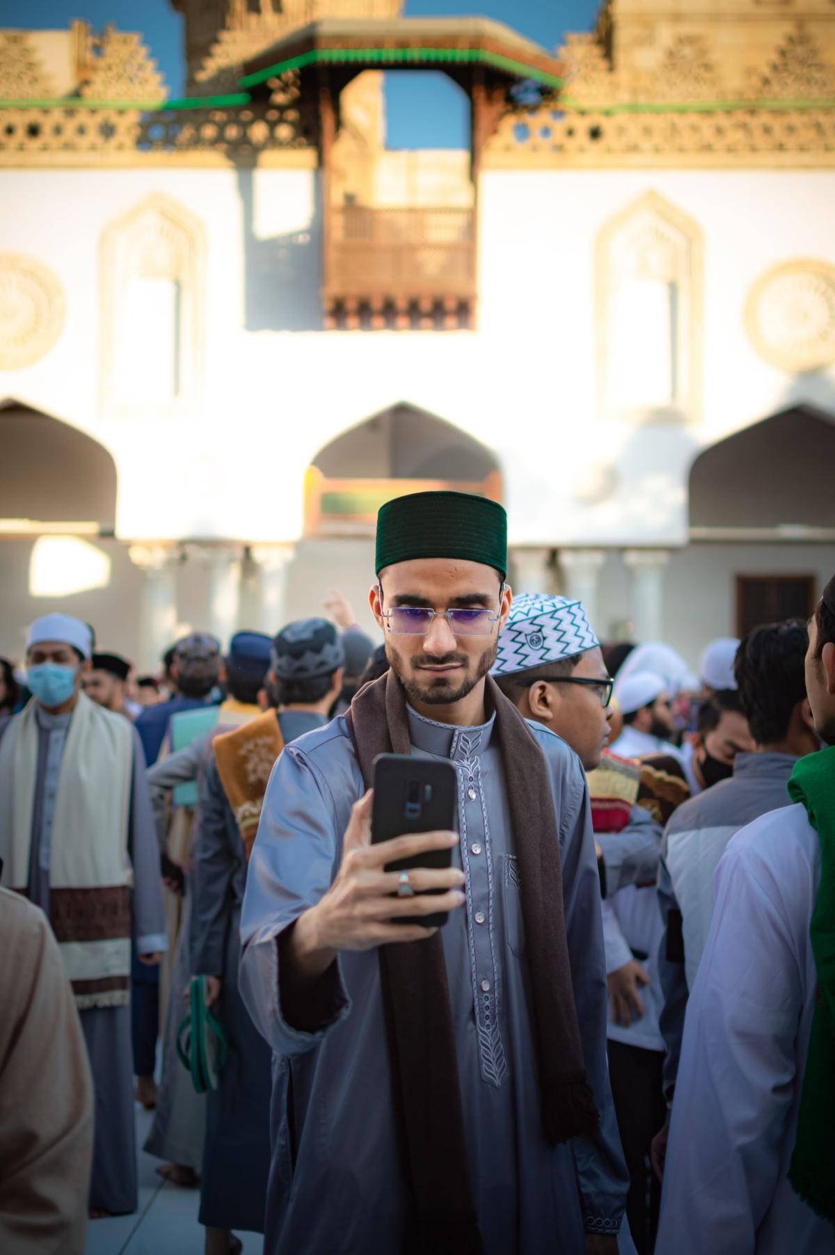 صور الدين في الإعلام بين التنميط والاختزال