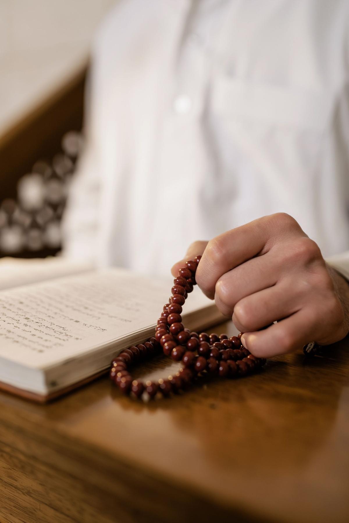 نشرة سُبْحة 127