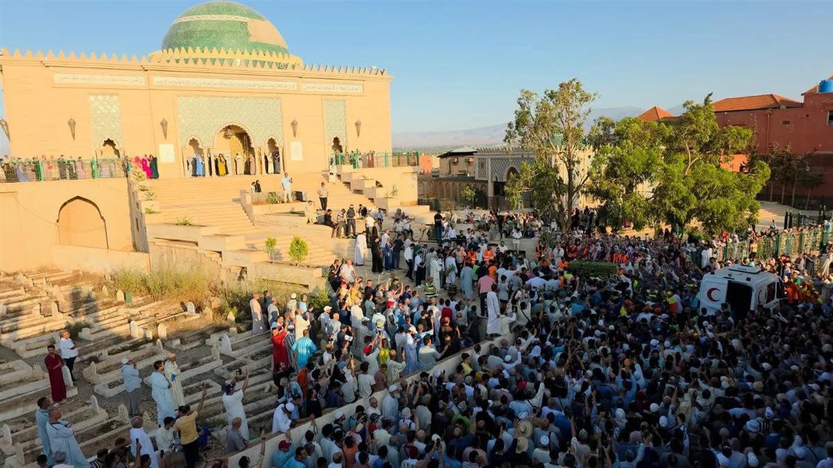 جثمان الدكتورجمال الدين القادرى البودشيش شيخ الطريقة القادرية البودشيشية5