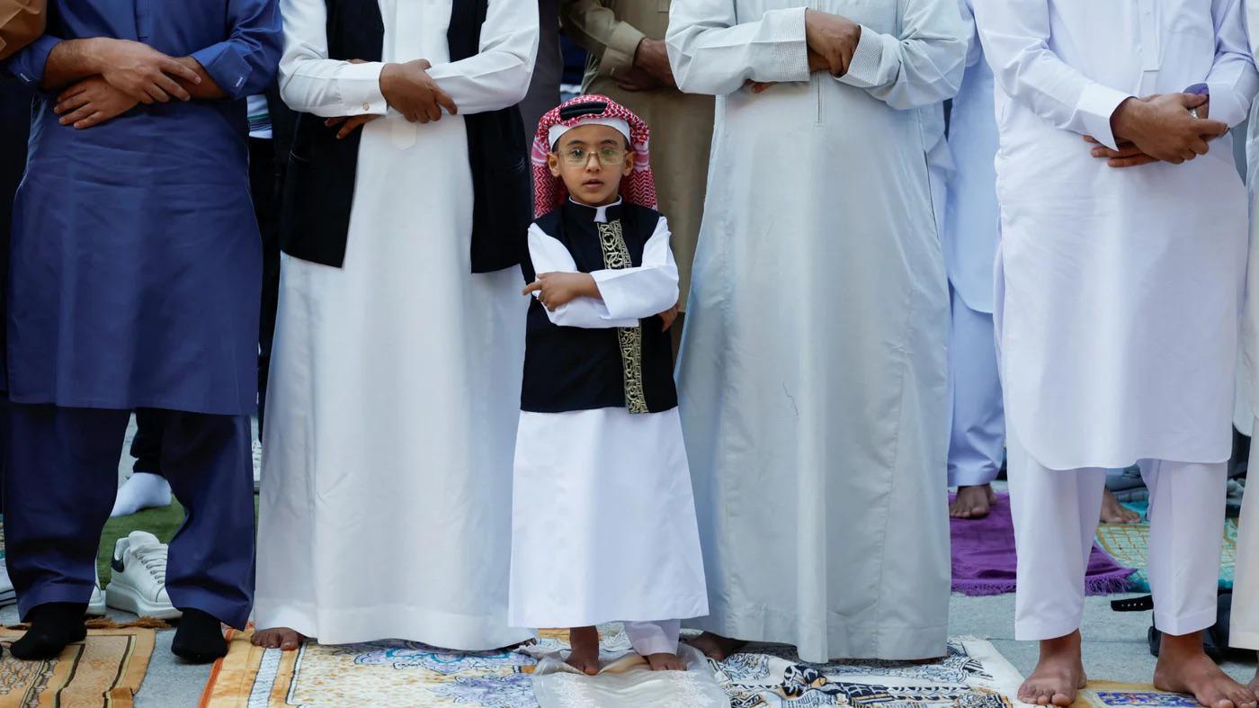 muslim-worshippers-pray-riyadh-reuters-2026-03-20