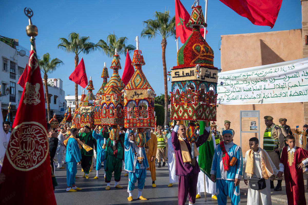 موكب الشموع بسلا.. تقليد روحي يحتفي بذكرى ميلاد خير البرية٨