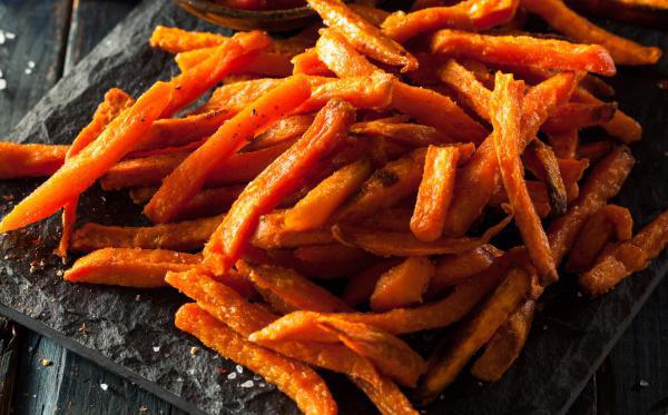 Spicy Sweet Potato Fries with Dip