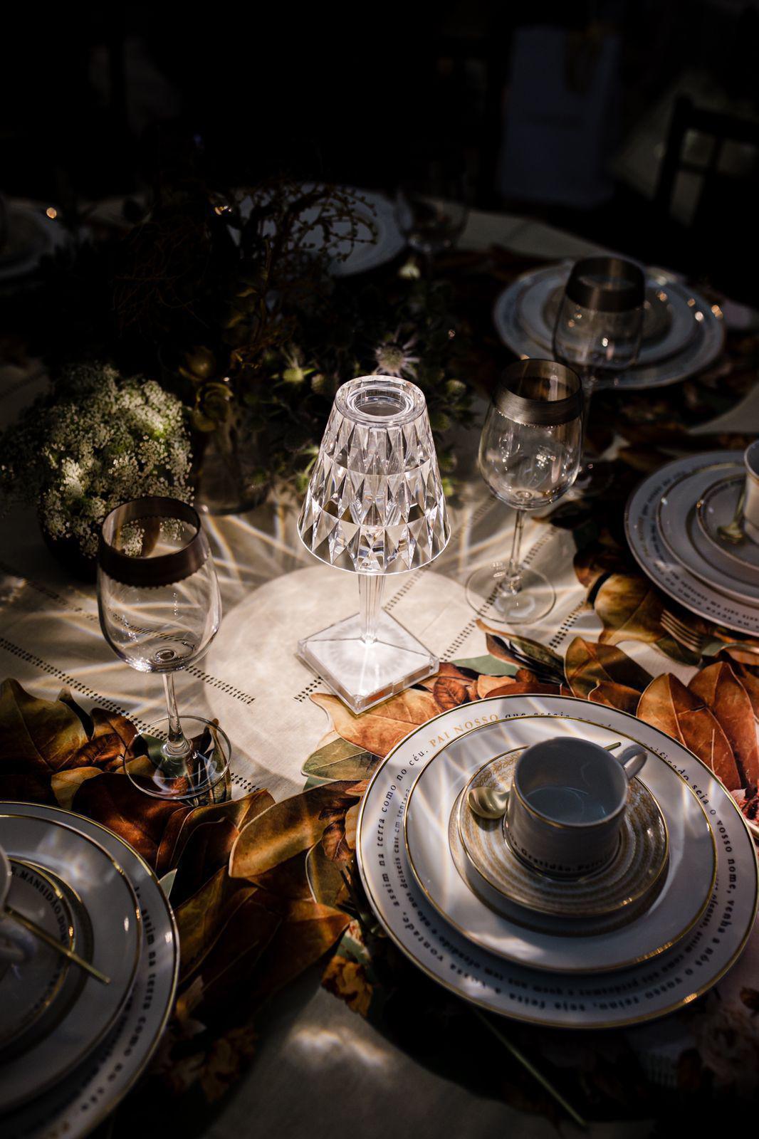 Luminária de mesa Kartell Battery designer Ferruccio Laviani Luminária de mesa Kartell Battery designer Ferruccio Laviani