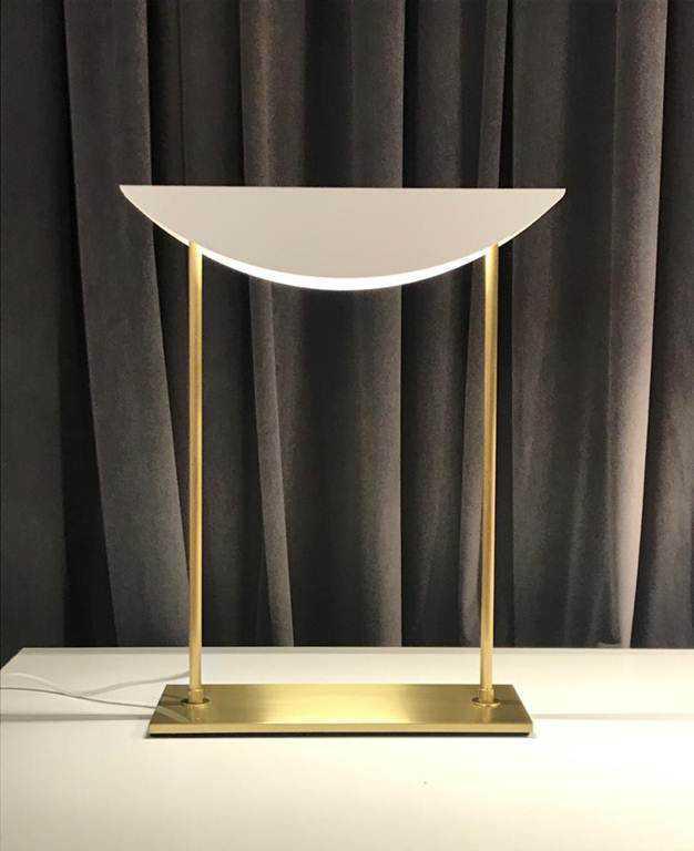 LUMINARIA DE MESA ASA – IT