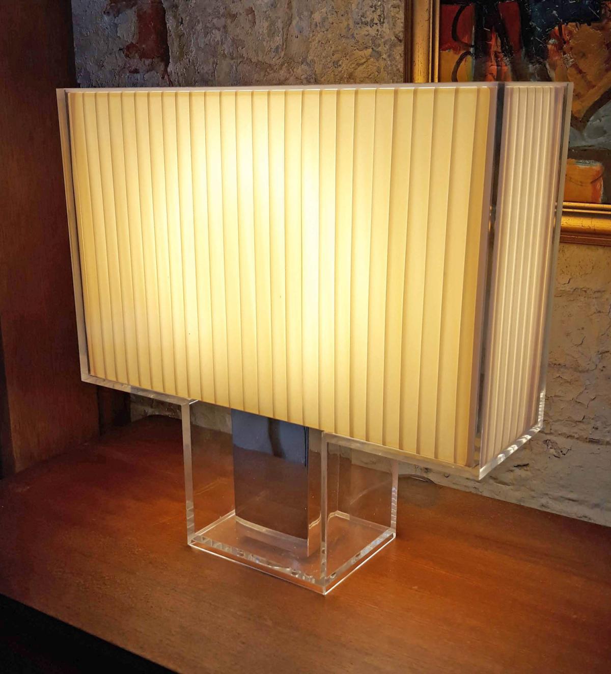 Luminaria de mesa Kartell Tati designer Ferruccio Laviani  Luminaria de mesa Kartell Tati designer Ferruccio Laviani