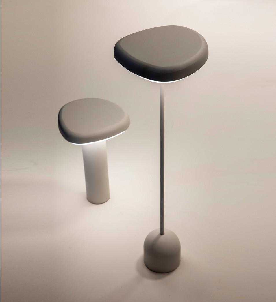 Luminaria de Piso WE Fungi 1 Baixa Luminaria de Piso WE Fungi 1 Baixa