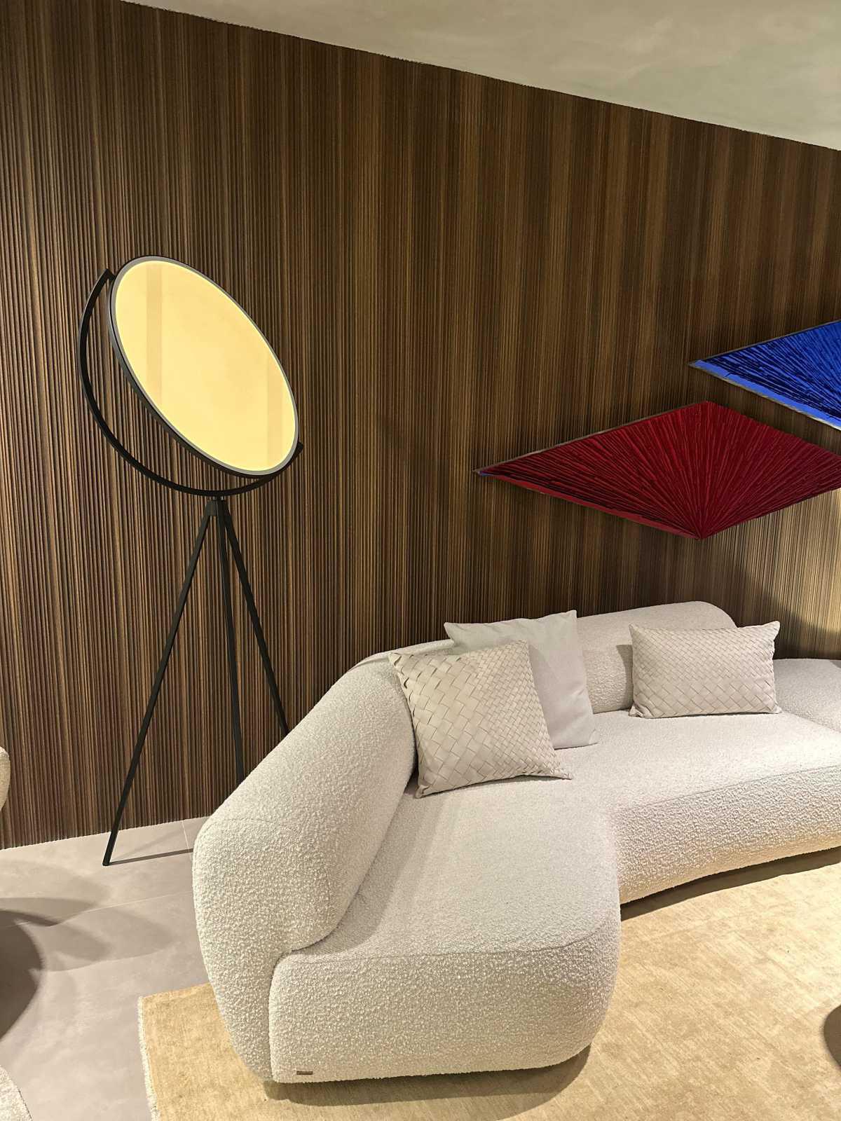 Luminaria de Piso Flos Superloon Designer Jasper Morrison Luminaria de Piso Flos Superloon Designer Jasper Morrison