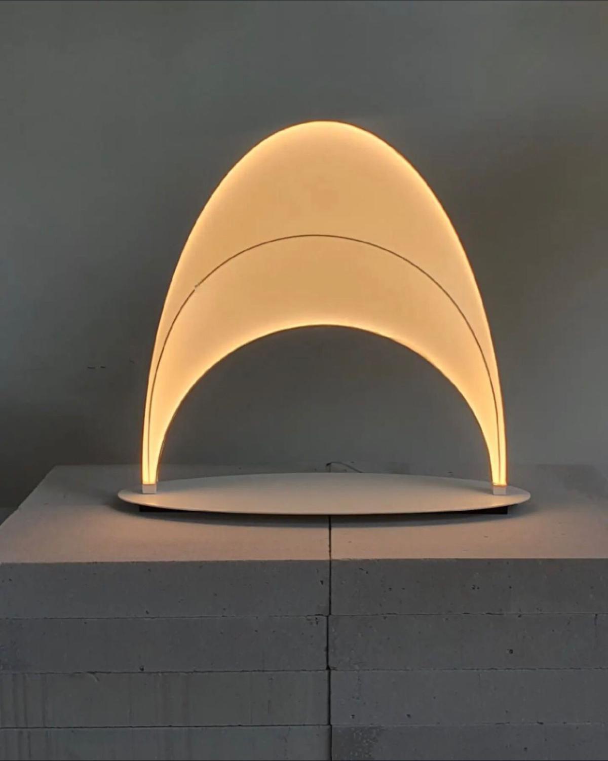 Luminária de mesa DSG Altar Luminária de mesa DSG Altar