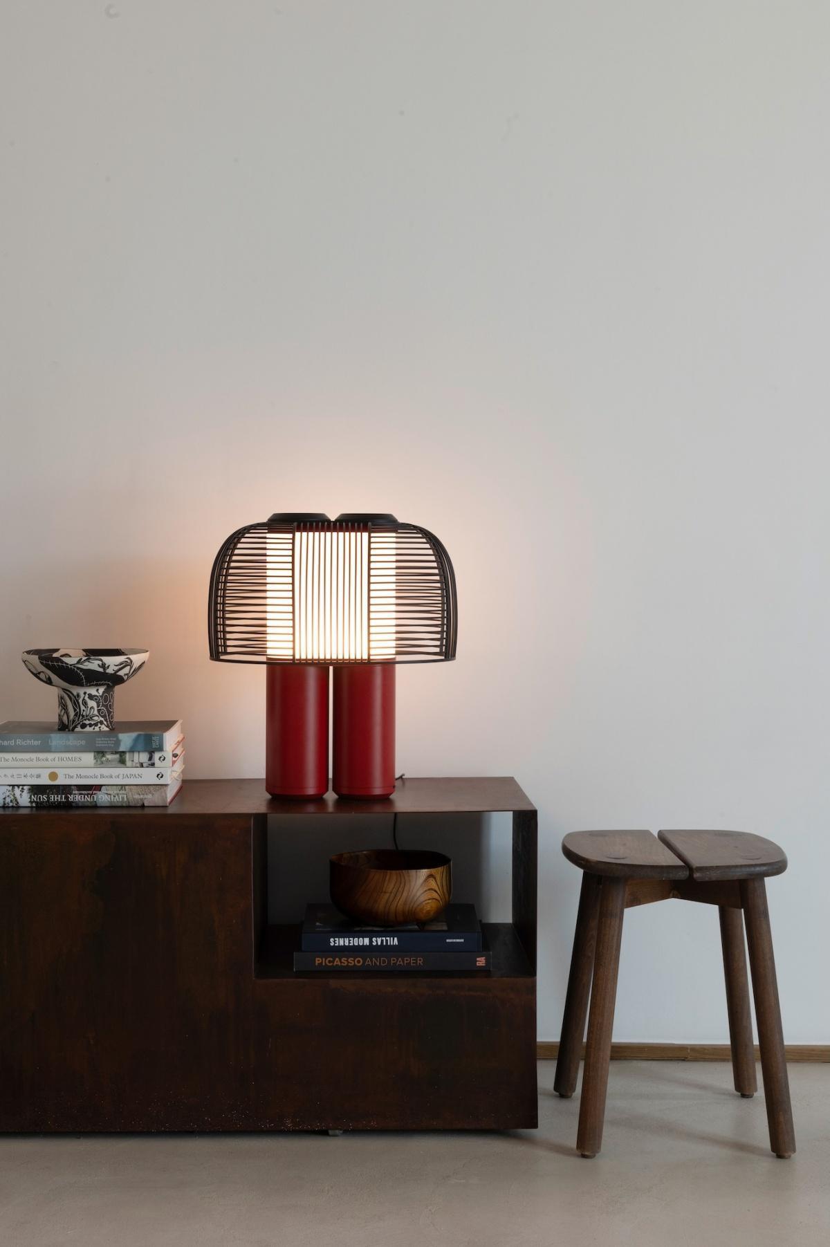 Luminária de mesa DCW Yasuke By Caroline Ziegler & Pierre Brichet vermelho Luminária de mesa DCW Yasuke By Caroline Ziegler & Pierre Brichet vermelho