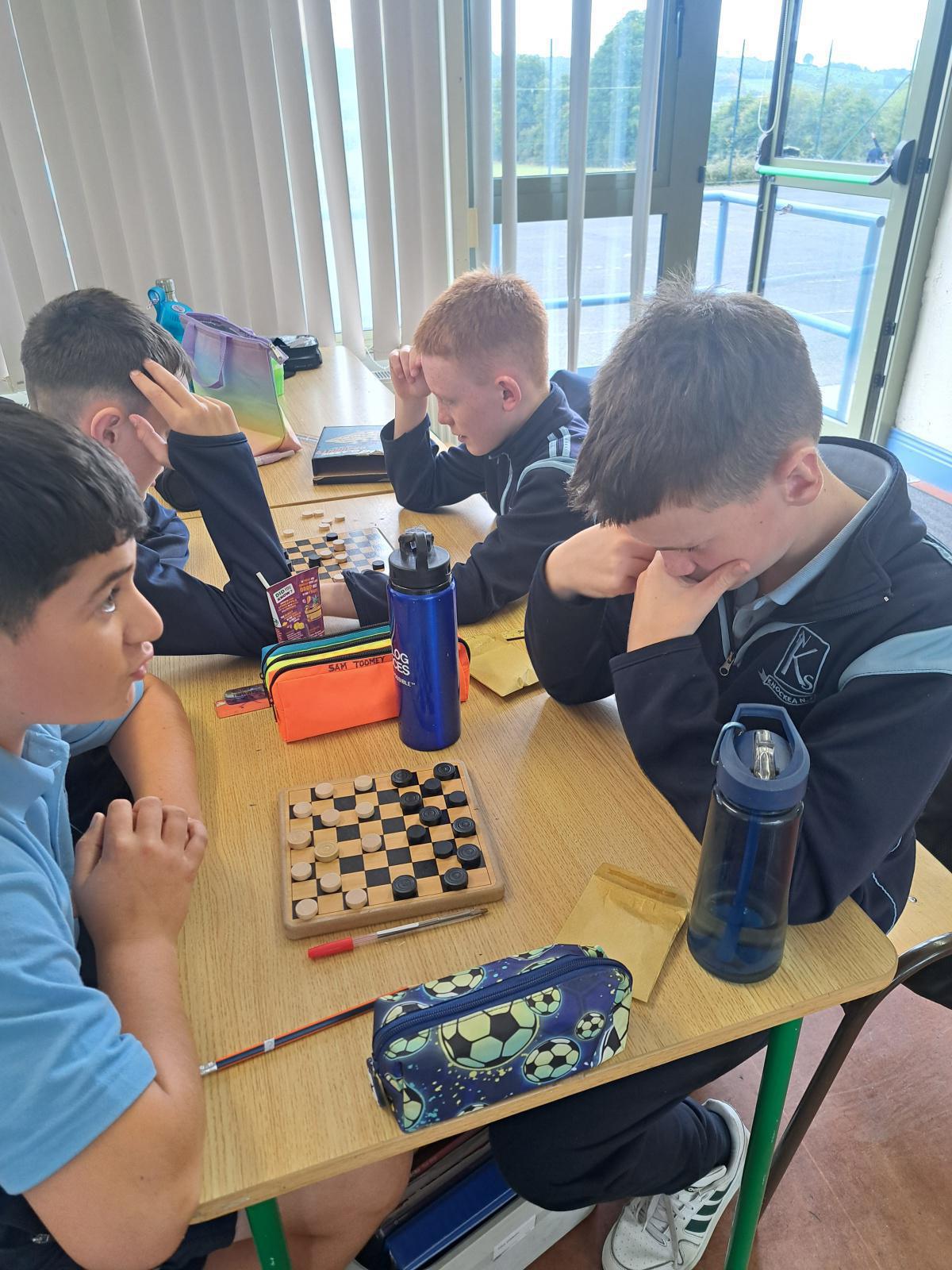 Lunchtime Draughts with Rang a Sé!