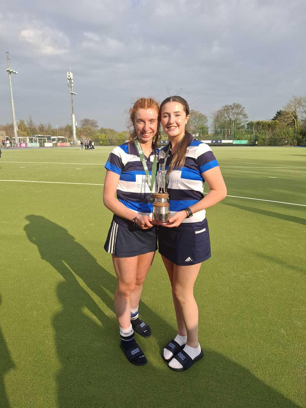 Congratulations to our past pupils Ayla and Aisling,members of the All-Ireland winning hockey team from Crescent Comp. Maith sibh a chailiní!