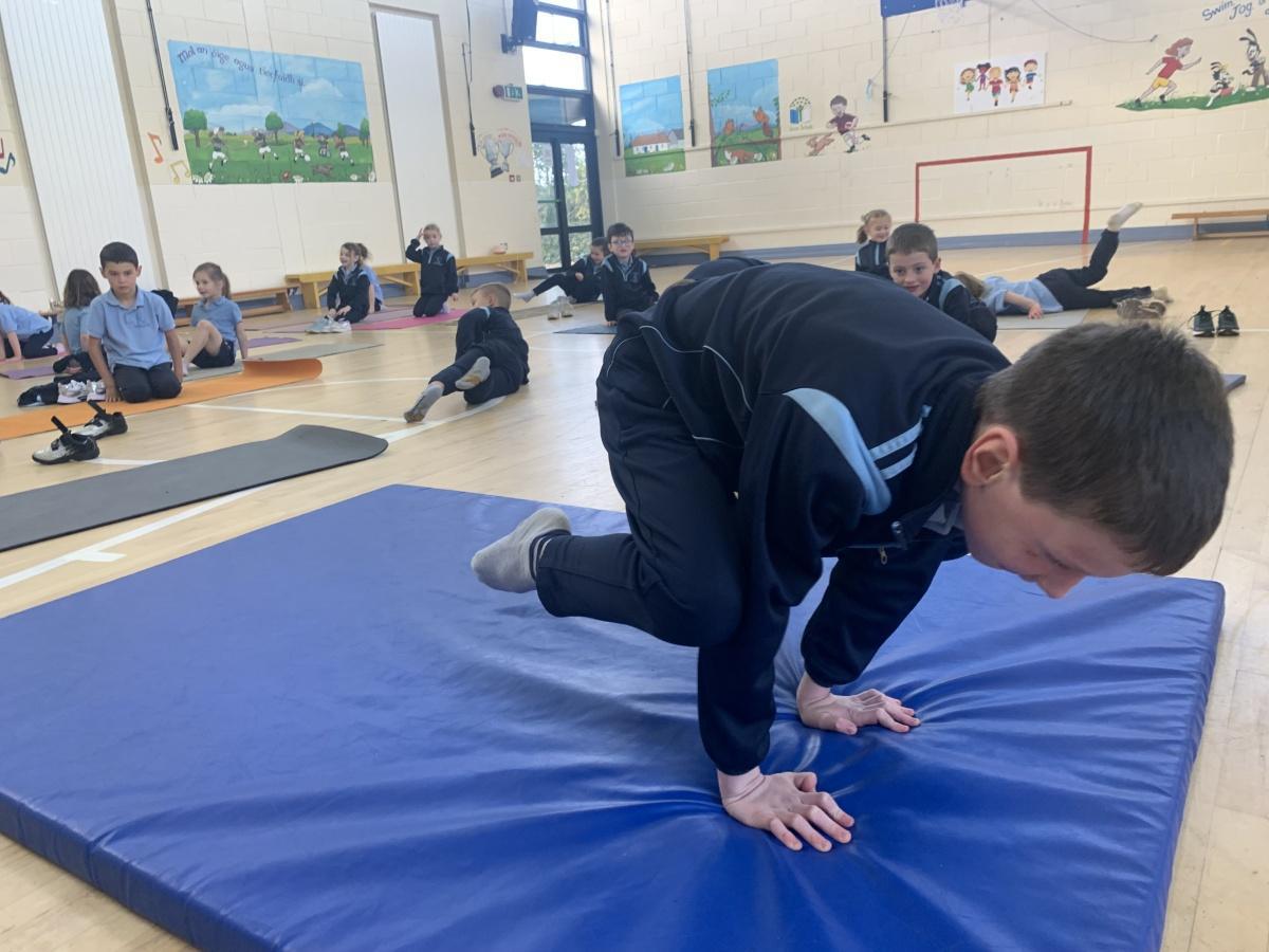 Yoga - Stretch, Breathe, Achieve Yoga - Stretch, Breathe, Achieve