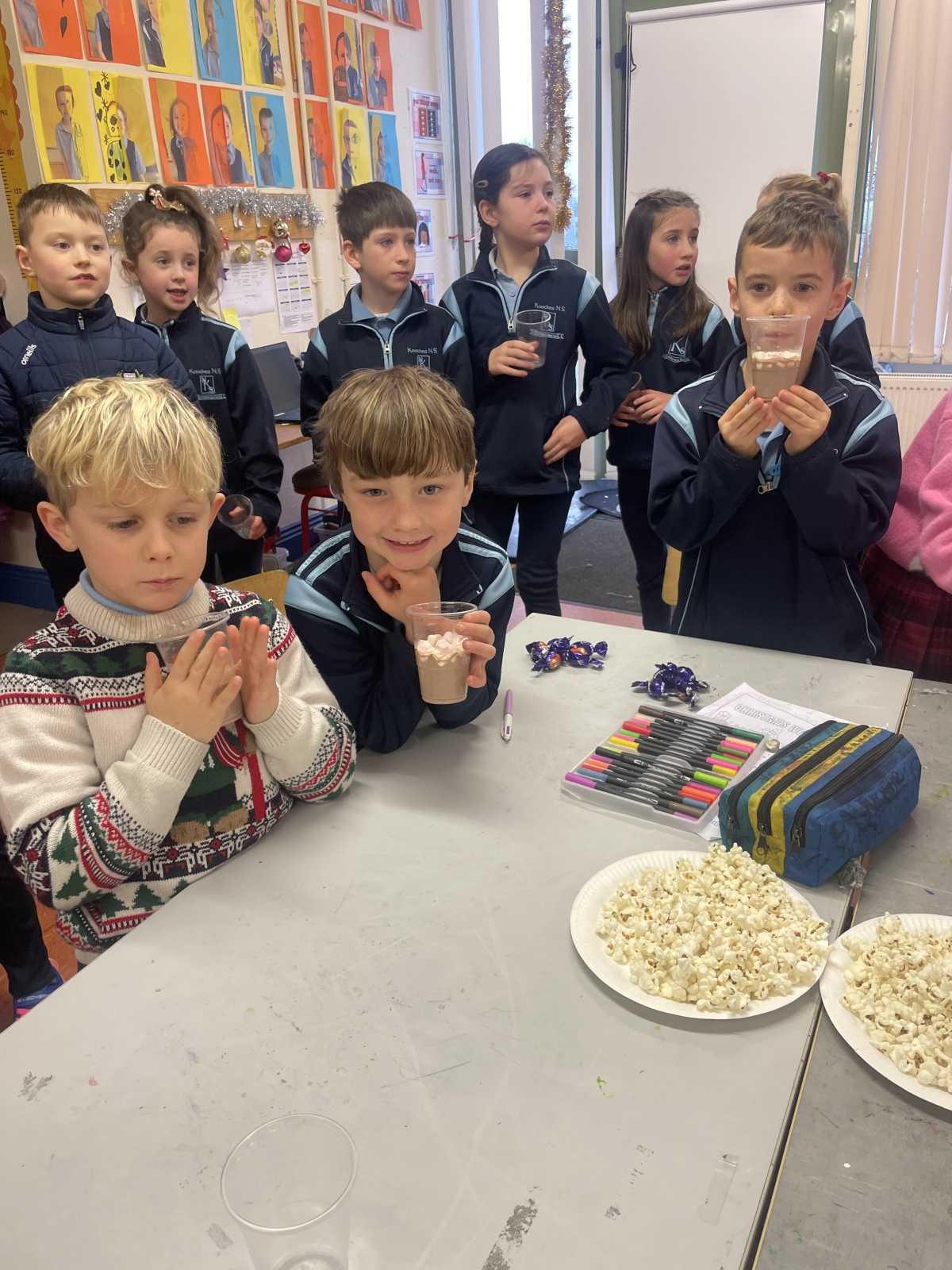 Hot Chocolate & Popcorn Surprise! 