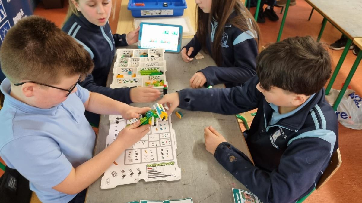5th Class Lego Robotics 5th Class Lego Robotics